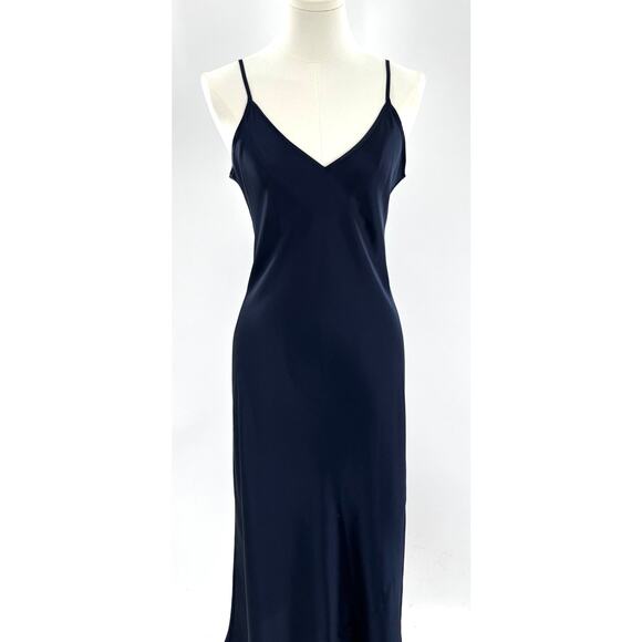 Quince Dresses & Skirts - Quince Silk Slip Dress Navy Blue Sleeveless Sheath Washable Silk Midi M NWOT